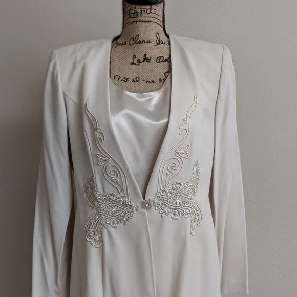 Vintage R M Richards Beaded Suit Jacket with Skirt - Picture 2 of 8